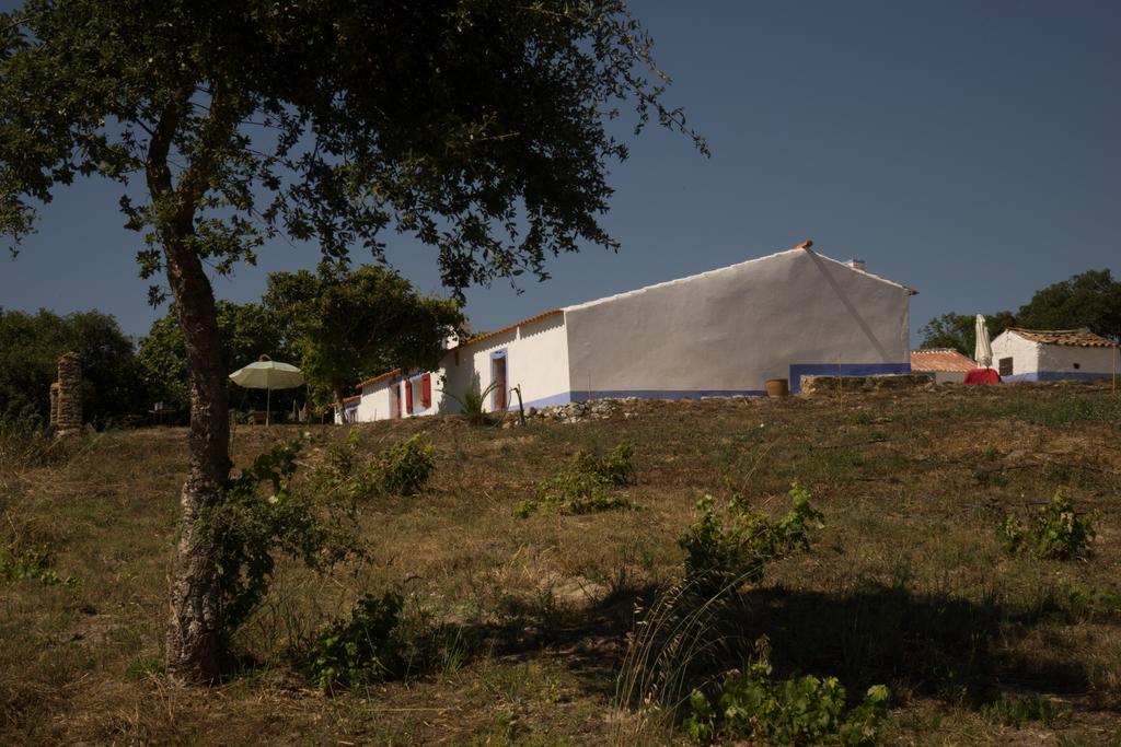 Casa No Campo Hostel Porto Covo Exterior photo